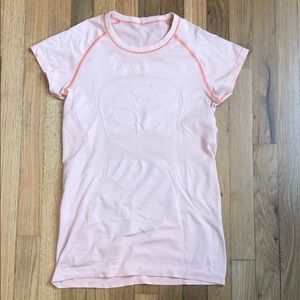 Lululemon Swiftly Shirt Size 8
